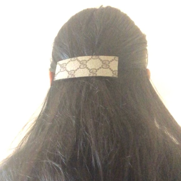 gucci hair clip - Picture 2 of 5
